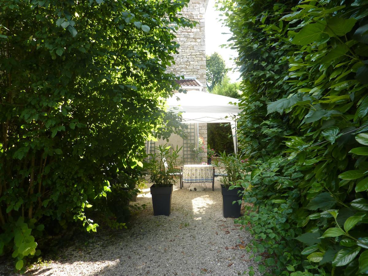 Chateau La Hussardiere Dampierre-sur-Salon Exterior foto